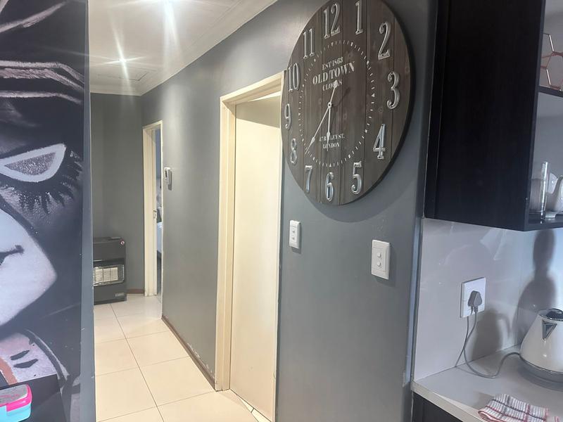 7 Bedroom Property for Sale in Rondevlei Park Western Cape